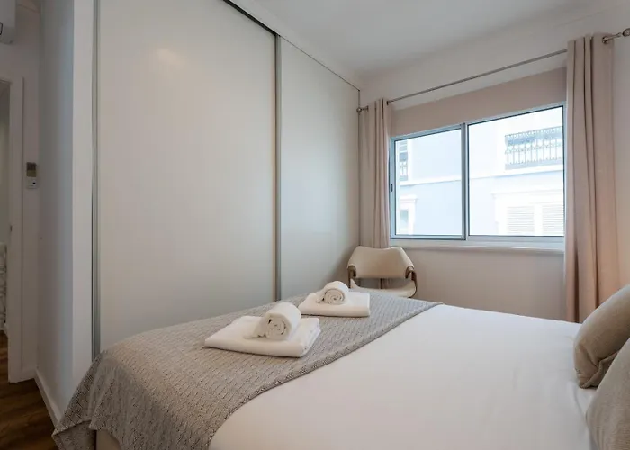 בית נופש Fifteen Sao Miguel - Center Ponta Delgada