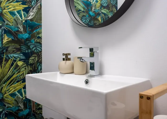 בית נופש Fifteen Sao Miguel - Center Ponta Delgada