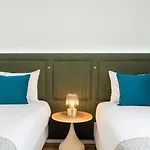 Fifteen Sao Miguel - Center 4*
