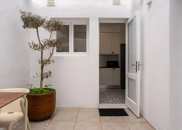 Fifteen Sao Miguel - Center * Ponta Delgada (Sao Miguel)